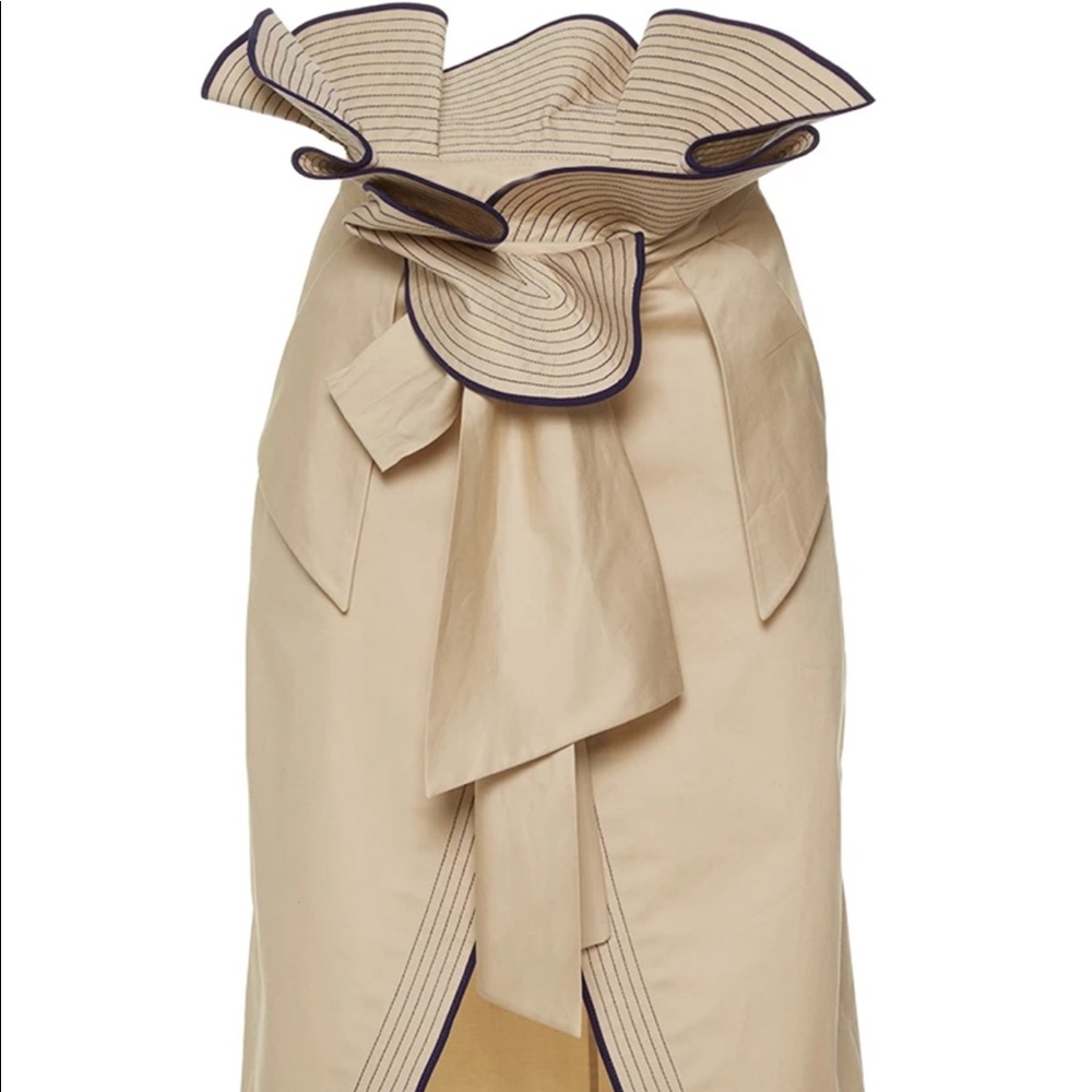 Cute Khaki skirt. Free gift